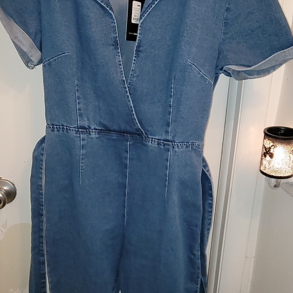 Romper - Picture 2 of 4